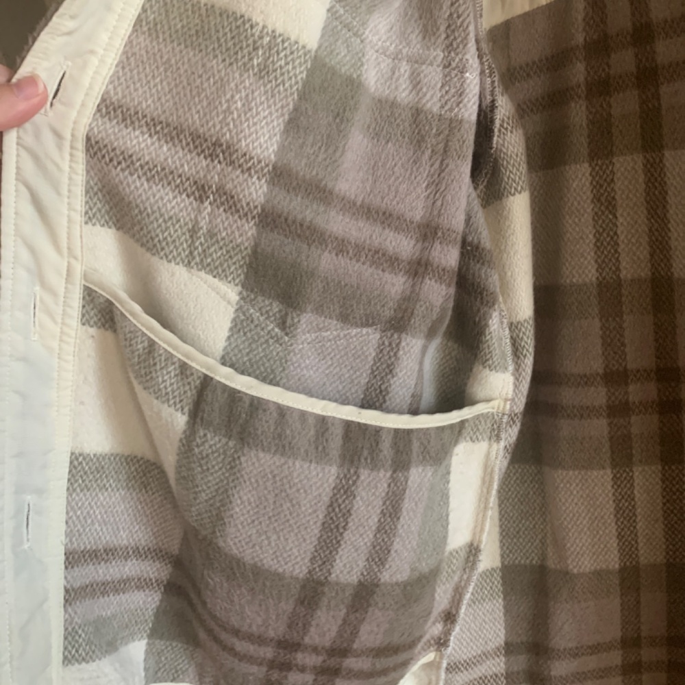 Womens Shacket - Picture 6 of 6